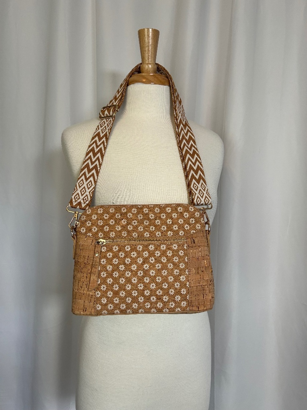 LIEGE CORK CROSSBODY BAG